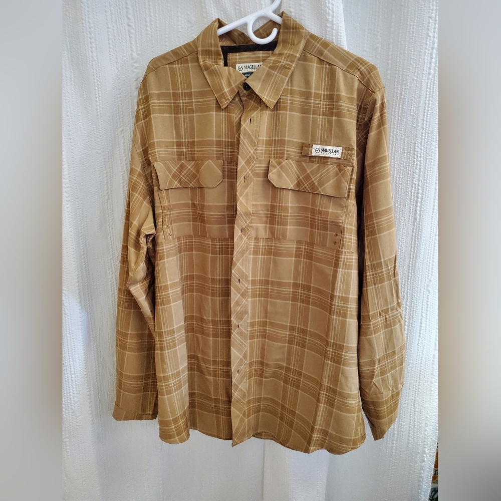 XL Magellan Outdoors Men's Brown Plaid Button Down Shirt